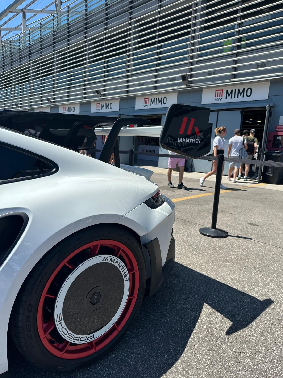 Compro Porsche 911 GT3 argento Milano Autodromo Monza — KB Superbroker